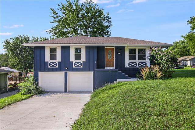 221 20th Street - Photo 1