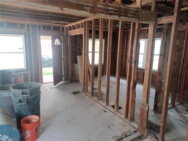 5638 Lydia Avenue - Photo 1
