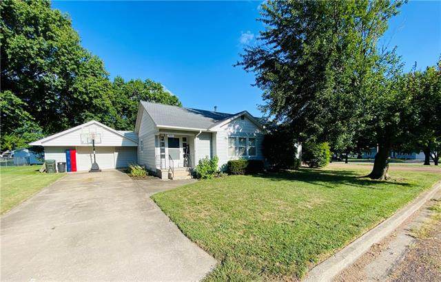 511 Lorien Street - Photo 1