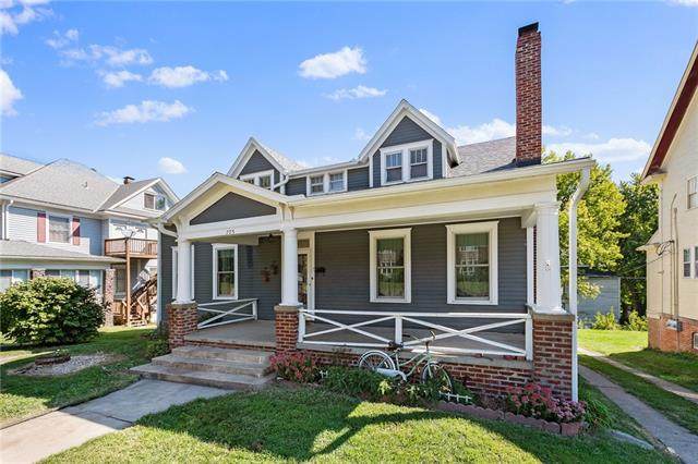 705 25th Street - Photo 1