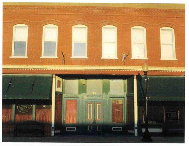 206 N Main Street - Photo 1