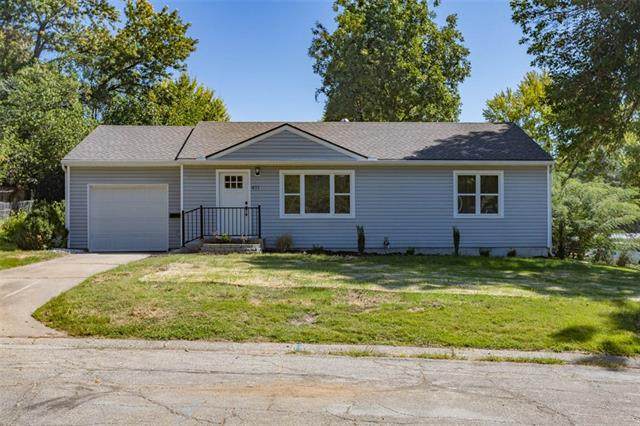 411 7th Terrace - Photo 1