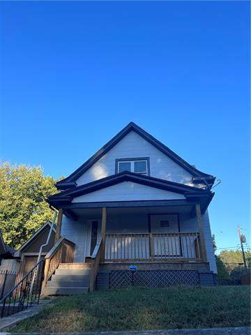 2229 Lawn Avenue - Photo 1