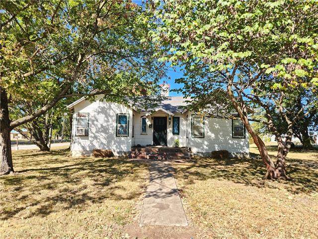1300 Park Avenue - Photo 1