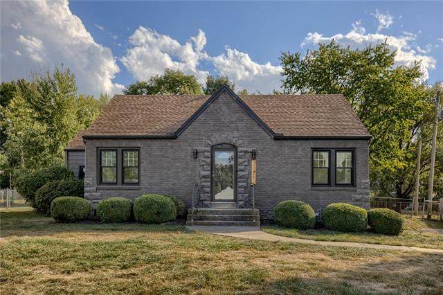 11403 78th Street - Photo 1