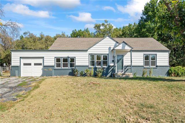 5611 Nieman Road - Photo 1