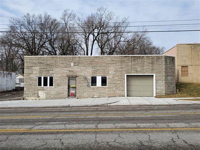 7308 Prospect Avenue - Photo 1