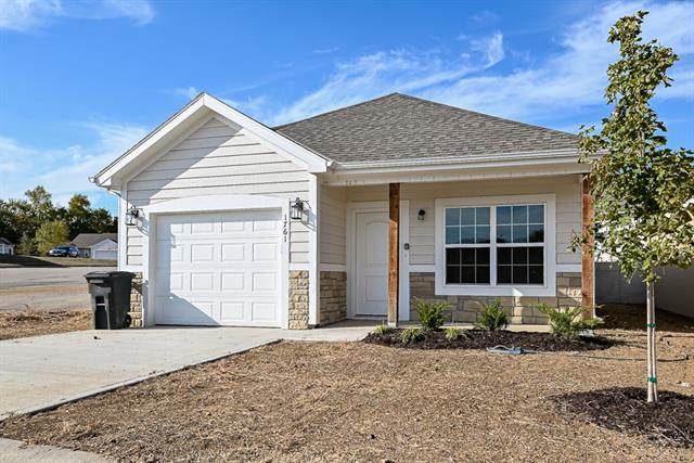 1761 South Park Drive - Photo 1