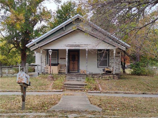 302 Kallock Street - Photo 1