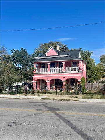 4204 9th Street - Photo 1
