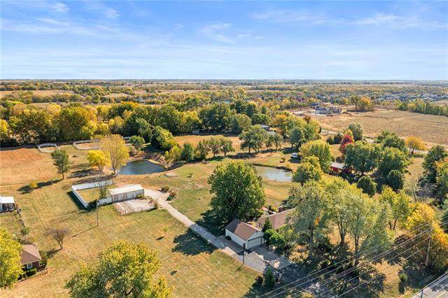 20625 Woodland Road - Photo 1