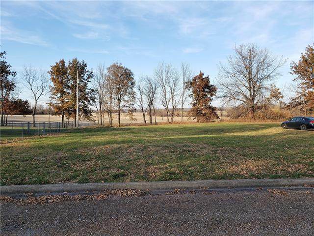 506 8th Street - Photo 1