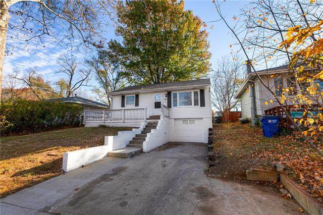 380 North Shore Drive - Photo 1