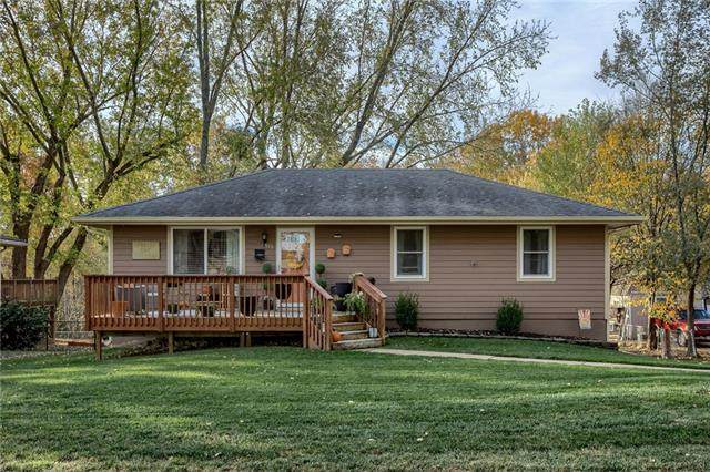 515 20TH Street - Photo 1
