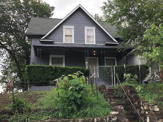 1601 Oakley Avenue - Photo 1