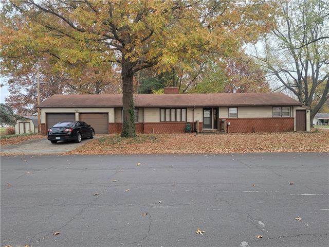 724 3rd Street - Photo 1