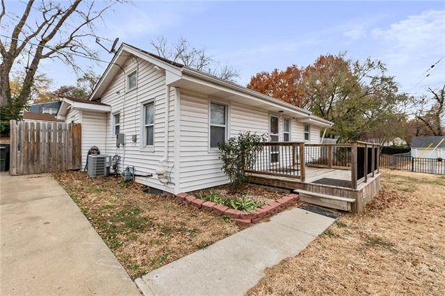 4724 Kelsey Road - Photo 1
