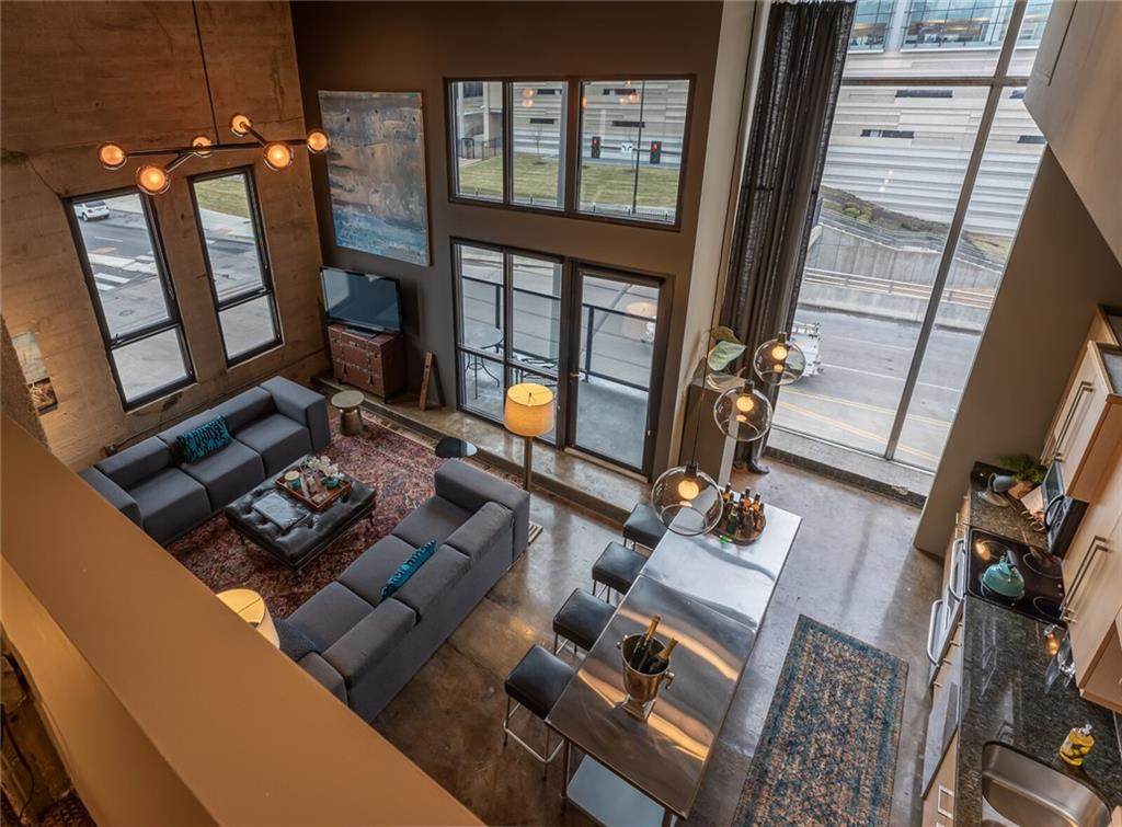 360 Pershing Road - Photo 1