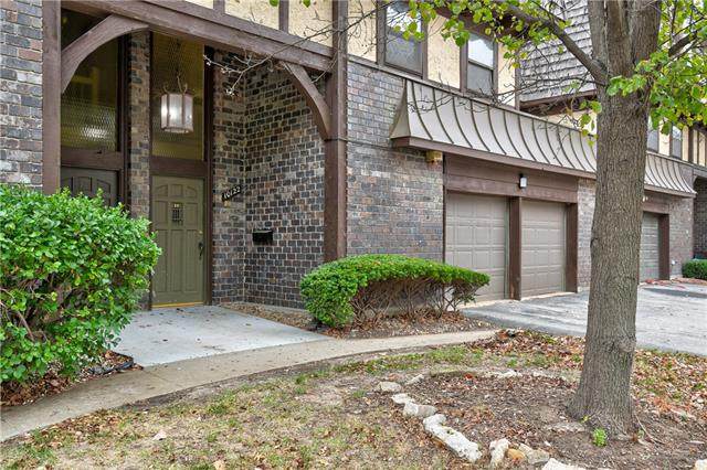 10122 Locust Street - Photo 1