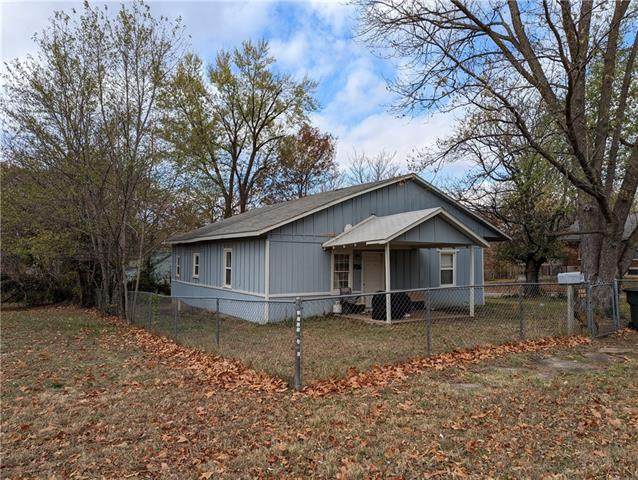 706 Cedar Street - Photo 1