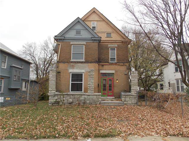 2635 7th Street - Photo 1