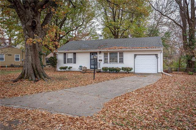 8816 Richards Drive - Photo 1