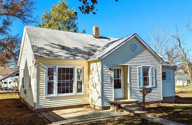 304 Park Street - Photo 1