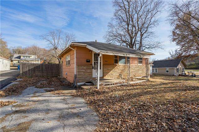 2521 Race Avenue - Photo 1