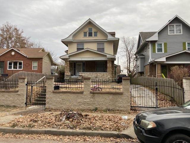 209 Jackson Avenue - Photo 1