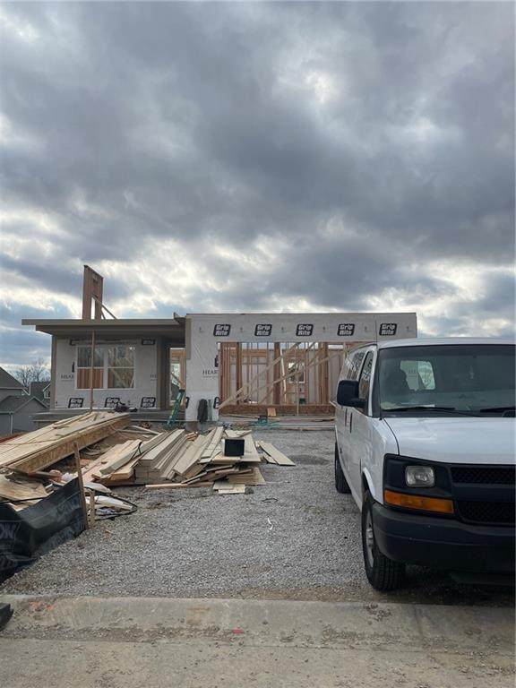 4709 85th Terrace - Photo 1
