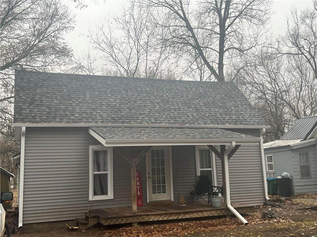 325 2nd Street - Photo 1