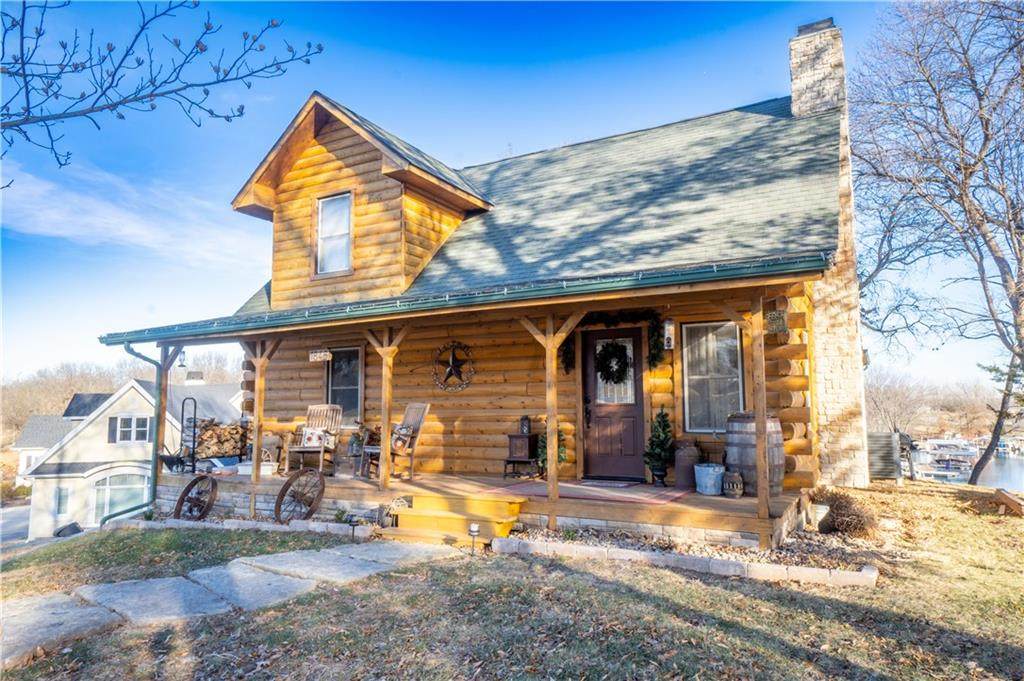 1846 Lake Viking Terrace - Photo 1