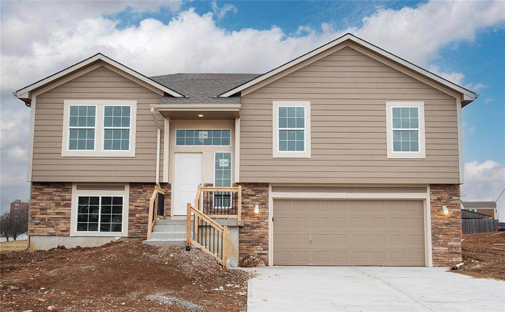 12716 Applewood Drive - Photo 1