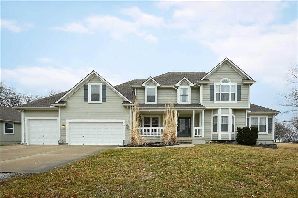18507 Askew Avenue - Photo 1