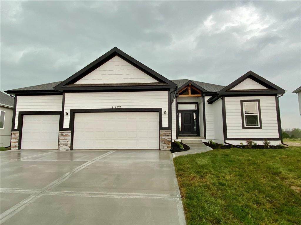 11828 Lane Avenue - Photo 1