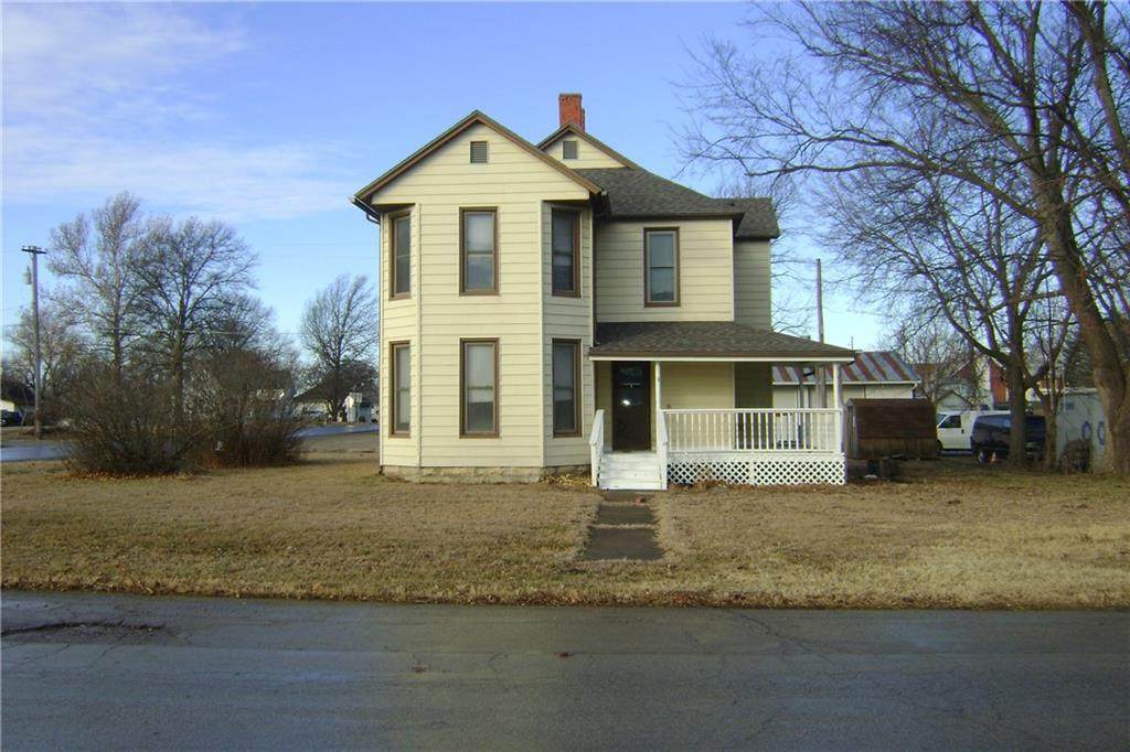 411 Union Street - Photo 1