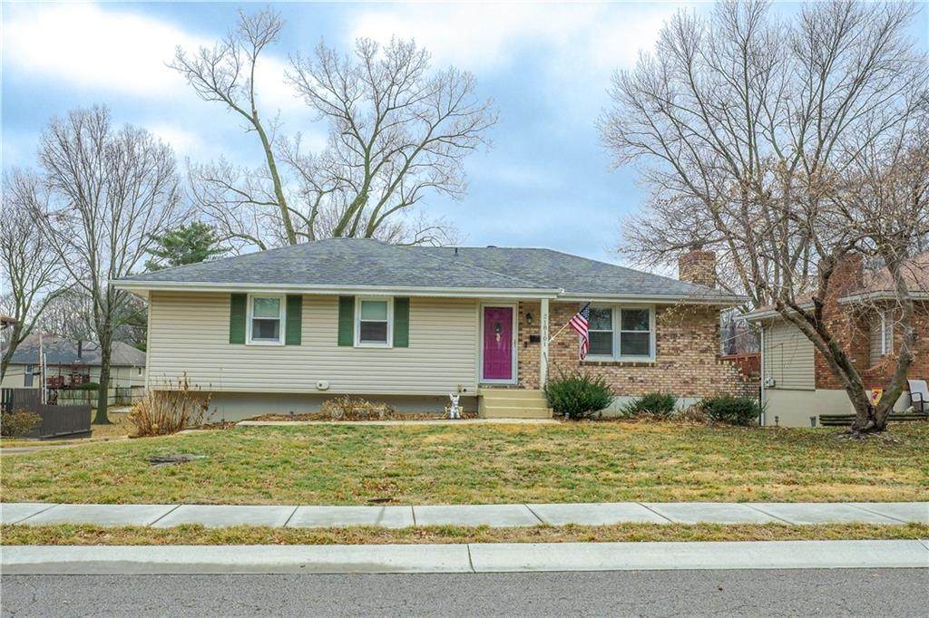 18101 Redwood Drive - Photo 1