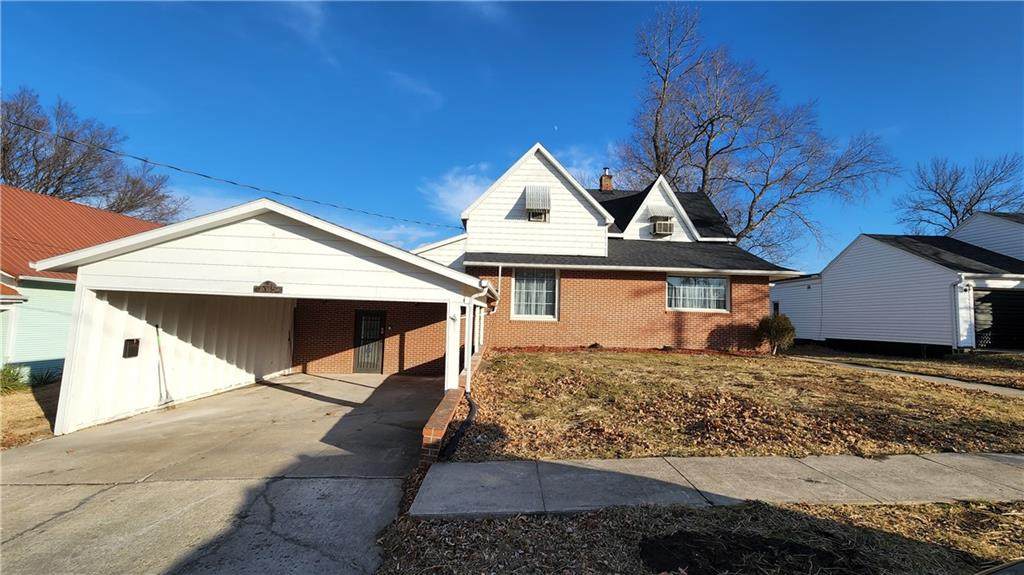 605 20th Street - Photo 1