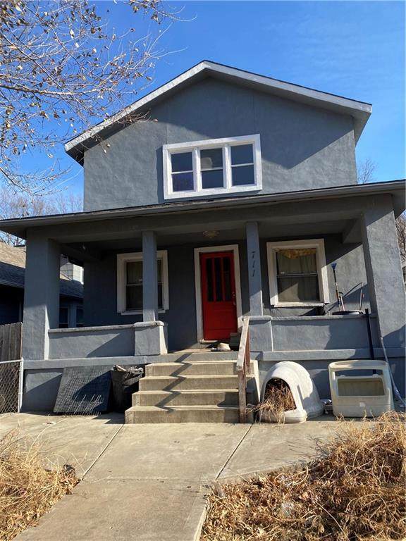 711 18th Street - Photo 1