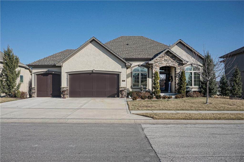 912 Creekmoor Drive - Photo 1