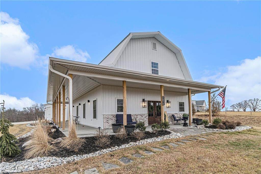 5875 Martin Road - Photo 1