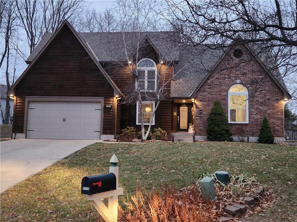 2114 Scarborough Court - Photo 1