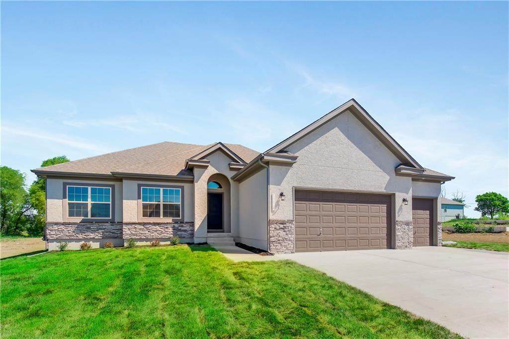 207 Eagles Ridge Drive - Photo 1