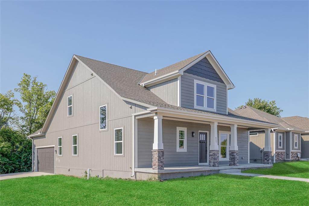 827 Bristol Drive - Photo 1