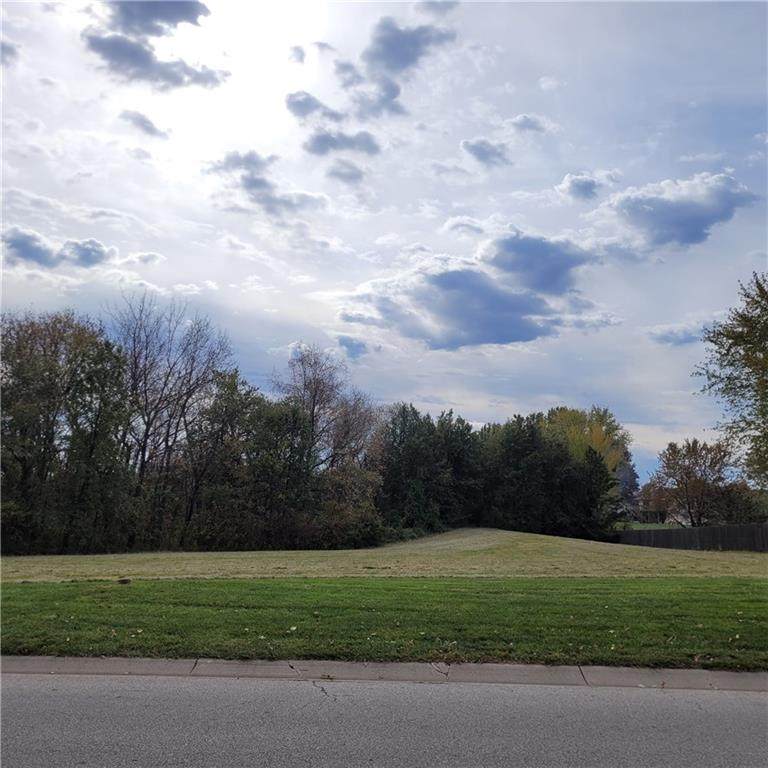 700 Southgate Drive - Photo 1
