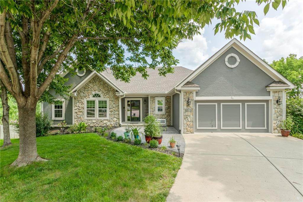 9509 Charlotte Court - Photo 1