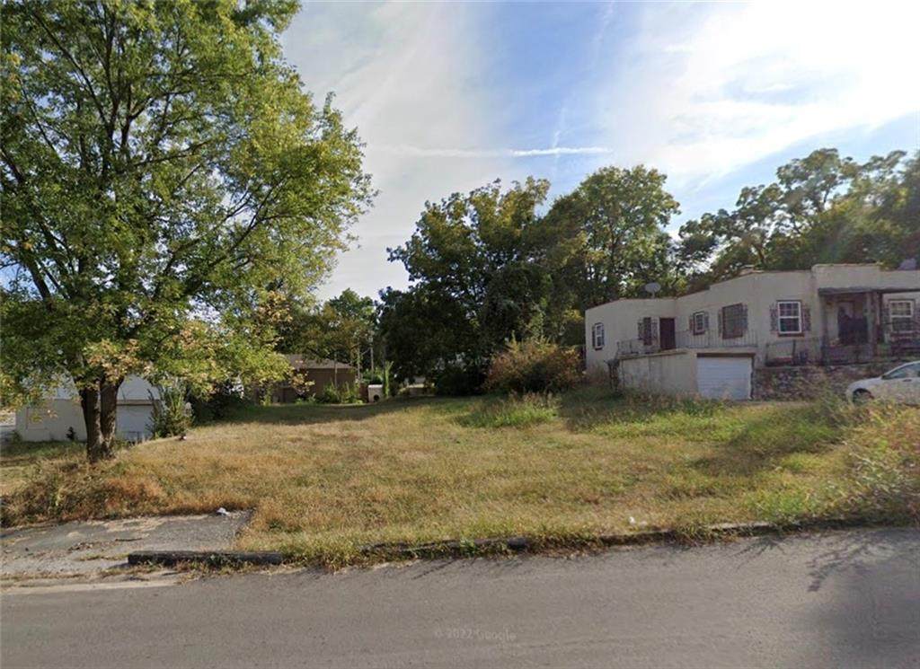 5503 Clark Avenue - Photo 1