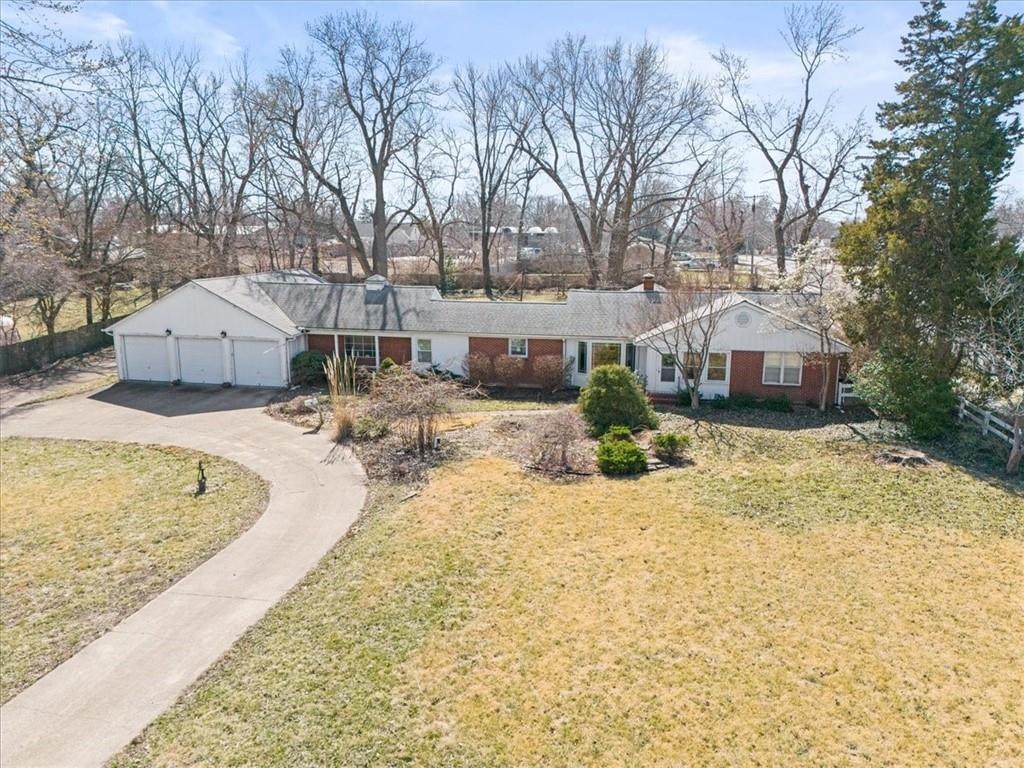 6909 82nd Street - Photo 1