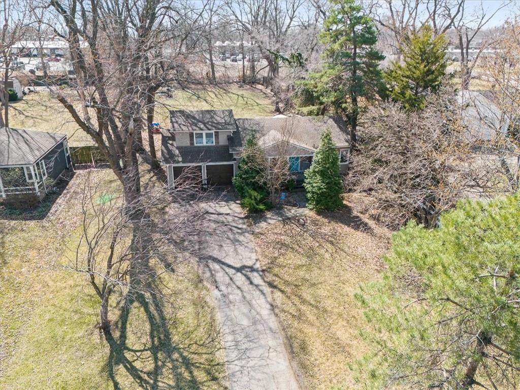 6901 82nd Street - Photo 1