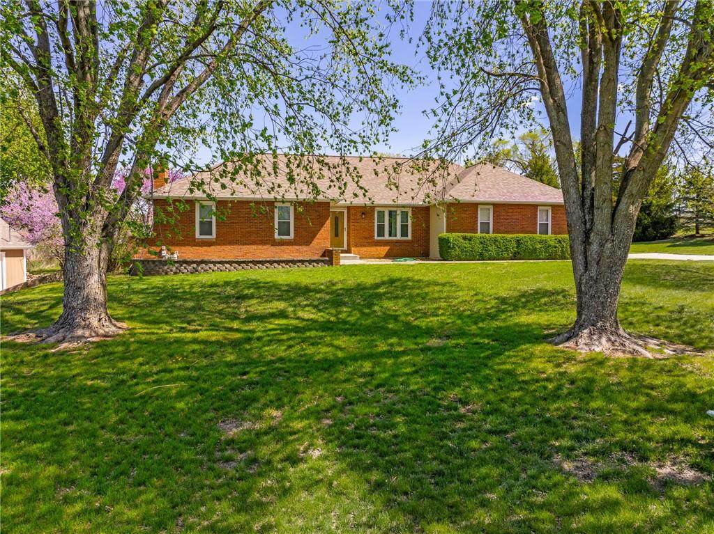 9015 Craig Drive - Photo 1